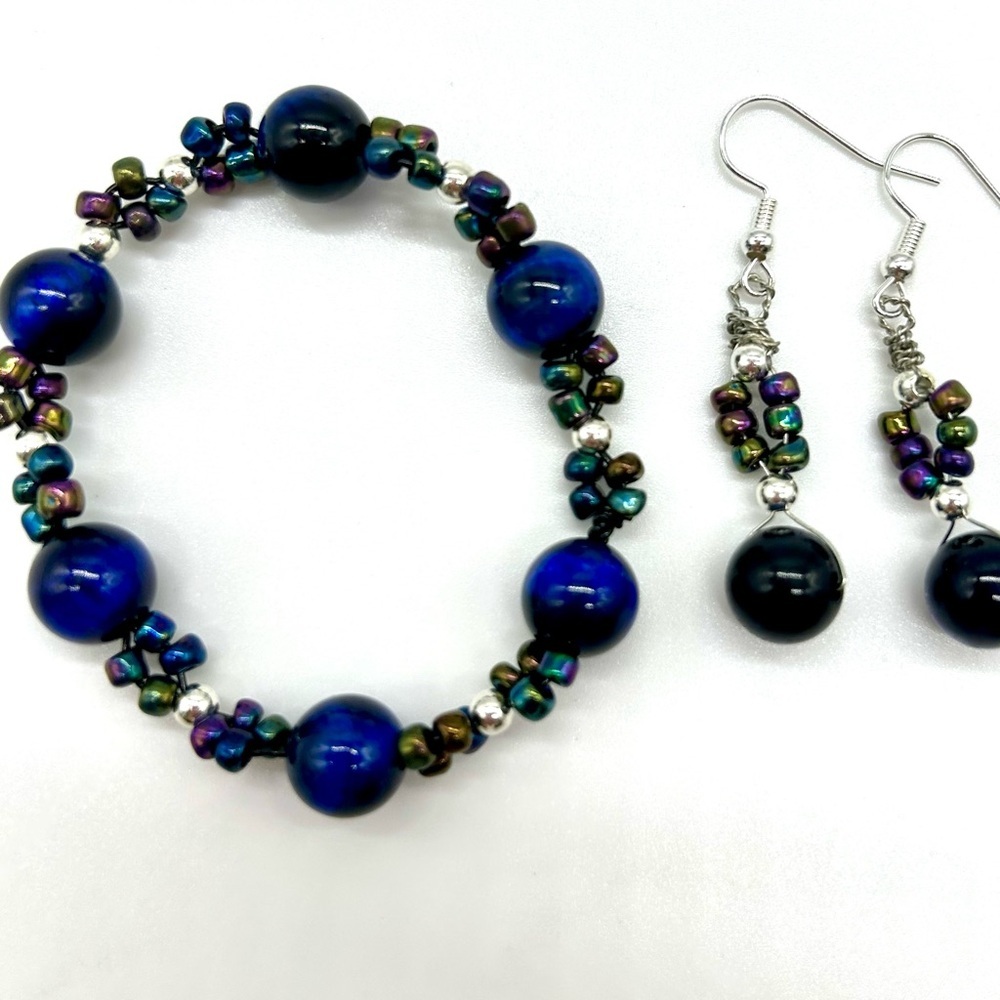 Blue  tiger eyes (set) Beaded stretch Bracelet and earrings .New, Handmade